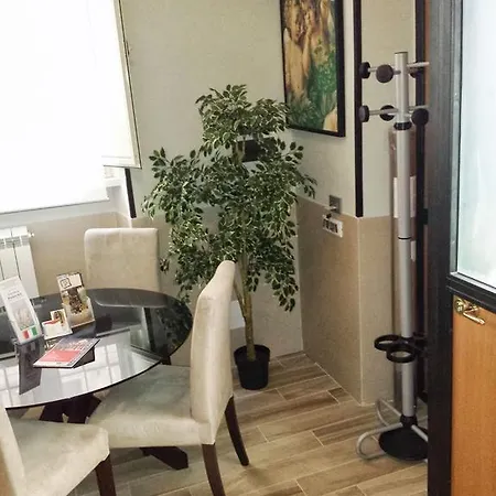 Vatican Apartament شقة